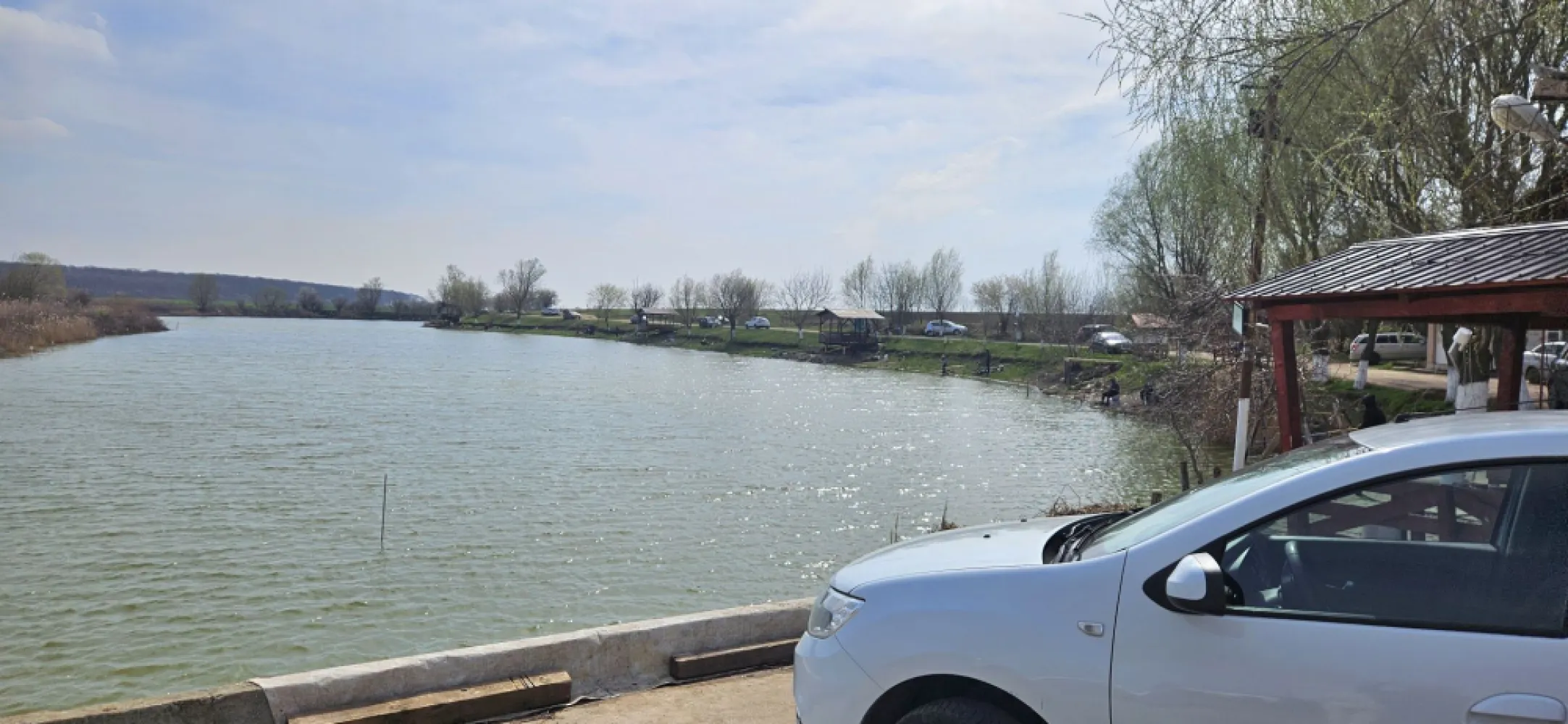 Afumati Balta Batalu 5760 mp - K Imobiliare prezinta in zona Afumati Orbit , 5760 mp , deschidere 52 mp la Balta Batalu , teren extravilan , cadastru , intabulare , liber.