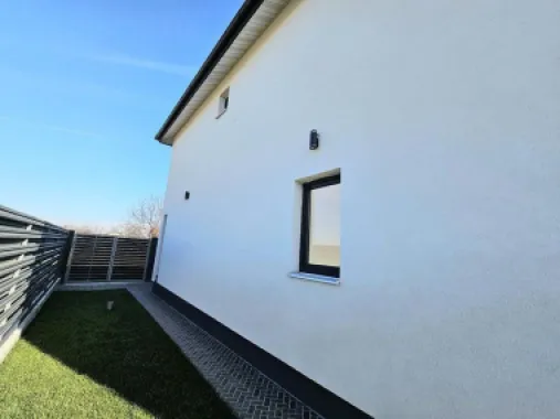 Glina de vanzare vila noua 4 camere particular