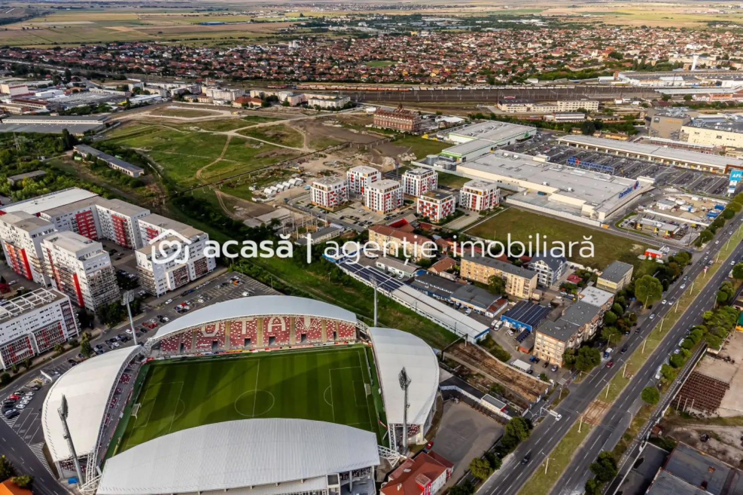 Teren de casă 302 mp – toate utilitățile, zonă ARED lângă AFI - 📍 Localizare excelentă: Cartierul ARED – una dintre cele mai apreciate zone rezidențiale din Arad, la câteva minute de AFI, Atrium Mall,, școli, grădinițe și magazine.
📐 Suprafață teren: 302 mp
🔑 Comision 0 pentru cumpărător
✨ Avantaje și dotări:
Acces direct din 4 străzi diferite – flexibilitate pentru construcție și investiție
Utilități la teren: apă, gaz, curent, canalizare
Posibilitate de construire casă individuală, duplex, P+1+M
Cartier modern, cu infrastructură finalizată și vecini de calitate.

Nu dispui de toată suma? Te ajutăm noi gratuit! Îți obținem oferte de la 16 bănci.

Ai o proprietate de vânzare în Arad și vrei să știi cât valorează cu adevărat?
Sună-mă pentru o evaluare gratuită, fără obligații.

📞 Contact:
Lucian Marc – Consultant imobiliar ARED
Telefon: 0746 093 329
📍 ACASĂ | Agenție imobiliară Arad – Bulevardul Decebal 2, Arad