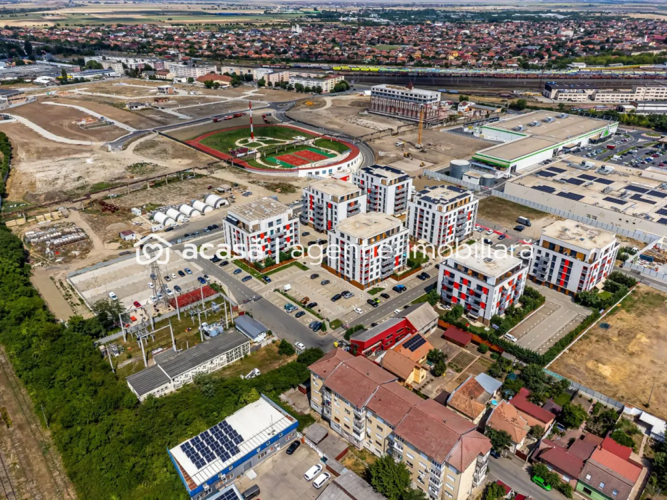 Teren de casă 302 mp – toate utilitățile, zonă ARED lângă AFI - 📍 Localizare excelentă: Cartierul ARED – una dintre cele mai apreciate zone rezidențiale din Arad, la câteva minute de AFI, Atrium Mall,, școli, grădinițe și magazine.
📐 Suprafață teren: 302 mp
🔑 Comision 0 pentru cumpărător
✨ Avantaje și dotări:
Acces direct din 4 străzi diferite – flexibilitate pentru construcție și investiție
Utilități la teren: apă, gaz, curent, canalizare
Posibilitate de construire casă individuală, duplex, P+1+M
Cartier modern, cu infrastructură finalizată și vecini de calitate.

Nu dispui de toată suma? Te ajutăm noi gratuit! Îți obținem oferte de la 16 bănci.

Ai o proprietate de vânzare în Arad și vrei să știi cât valorează cu adevărat?
Sună-mă pentru o evaluare gratuită, fără obligații.

📞 Contact:
Lucian Marc – Consultant imobiliar ARED
Telefon: 0746 093 329
📍 ACASĂ | Agenție imobiliară Arad – Bulevardul Decebal 2, Arad