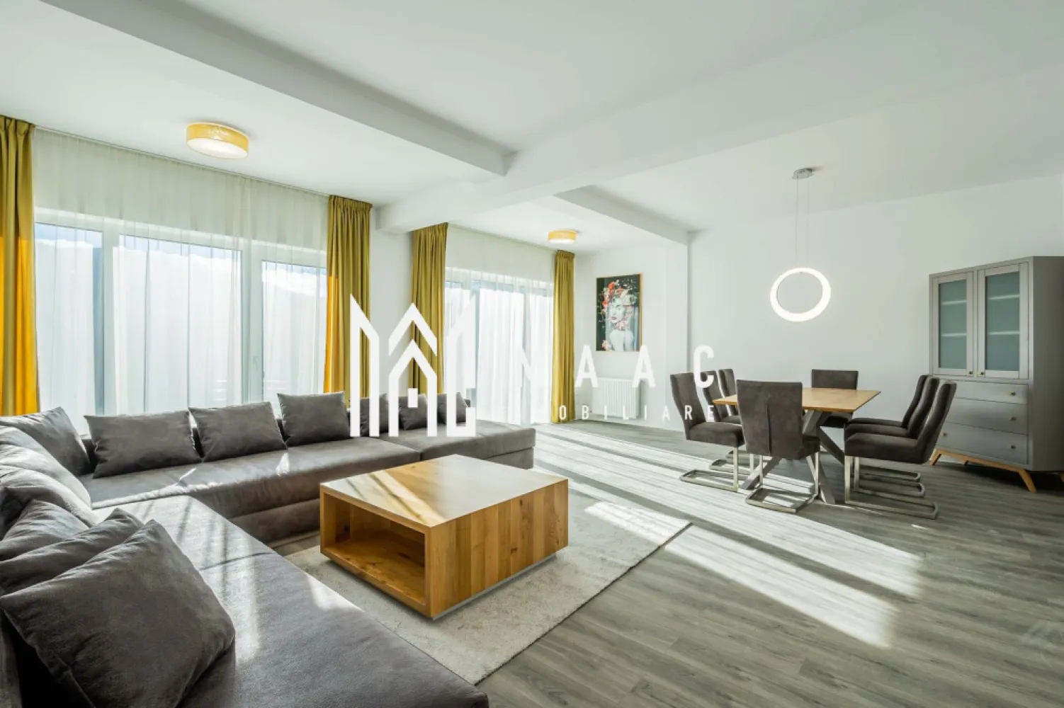 Casă Premium în Cisnădioara I 177 mp I Vedere catre Cetate - MAAC Imobiliare vă propune spre vânzare o proprietate exclusivistă, situată într-un ansamblu rezidențial premium din localitatea Cisnădioara, județul Sibiu, una dintre cele mai apreciate zone rezidențiale din apropierea orașului. Ansamblul este format din 18 case individuale, concepute pentru a oferi intimitate, confort și un standard ridicat de locuire. Locuința are regim de înălțime D+P+E și se vinde complet mobilată și utilată, fiind pregătită pentru mutare imediată. Locație: Zonă naturală deosebită, ideală pentru plimbări și activități în aer liber Acces rapid către punctele de interes: aproximativ 20 de minute până în centrul municipiului Sibiu Aeroportul Internațional Sibiu Stațiunea montană Păltiniș Acces pe șosea modernă, cu peisaje spectaculoase Vedere panoramică către Cetatea Cisnădioara Caracteristici proprietate Suprafață teren: 634 mp Suprafață utilă: 177 mp Suprafață construită desfășurată: 315 mp Garaj: 39 mp, cu capacitate pentru 2 autoturisme Terase și balcoane: 44,28 mp Compartimentare 3 dormitoare Dormitor matrimonial cu acces la balcon propriu Dormitoarele II și III cu acces la balcon comun și vedere către cetate 3 băi 3 terase Living generos cu zonă de dining Spații de depozitare eficiente Preț și modalități de achiziție Preț: 380.000 euro + TVA Modalități de plată: Cash Credit bancar Rate direct la dezvoltator: - Avans minim 50% + TVA - Diferența achitată în maximum 10 ani Această proprietate se adresează celor care caută un stil de viață premium, într-o zonă liniștită, cu aer curat, dar cu acces facil către oraș și munte. Pentru detalii suplimentare, consultanță sau programarea unei vizionări, va rugăm să ne contactati specificand ID: CP2862197. }}