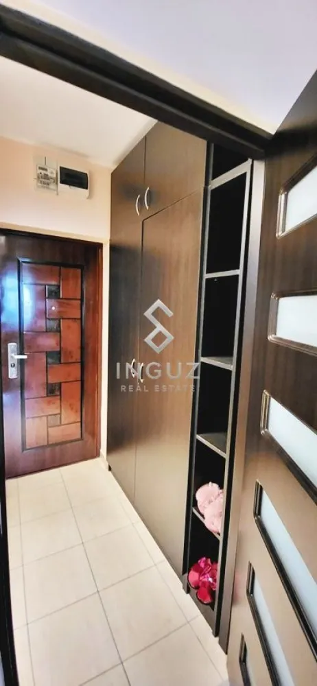 Garsonieră de închiriat – Titan / IOR, București - Garsonieră de închiriat – Titan / IOR, București
350 € / lună | 30 mp | etaj 5

Proprietar, închiriez garsonieră mobilată și utilată complet, situată în zona Titan, foarte aproape de metrou și Parcul IOR.

Locuința este ideală pentru o persoană sau un cuplu, într-o zonă liniștită și bine conectată.

• 30 mp
• Etaj 5
• Mobilată complet
• Bucătărie utilată
• Aproape de metrou Titan
• Aproape de Parcul IOR

Zonă excelentă cu acces rapid la transport, magazine și spații verzi.
Pentru mai multe detalii sau vizionare, vă rugăm să ne contactați.

استوديو للإيجار – تيتان / IOR، بوخارست
350 € / شهر | 30 متر مربع | الطابق 5

من المالك، شقة استوديو مفروشة ومجهزة بالكامل للإيجار، تقع في منطقة تيتان، قريبة جداً من مترو الأنفاق ومنتزه IOR.

الشقة مناسبة لشخص واحد أو زوجين، في منطقة هادئة ومتصلة بشكل جيد.

• 30 متر مربع
• الطابق 5
• مفروشة بالكامل
• مطبخ مجهز
• قريب من مترو تيتان
• قريب من منتزه IOR

منطقة ممتازة مع وصول سريع إلى المواصلات والمتاجر والمساحات الخضراء.
للمزيد من التفاصيل أو لتحديد موعد للمعاينة، يرجى التواصل معنا.