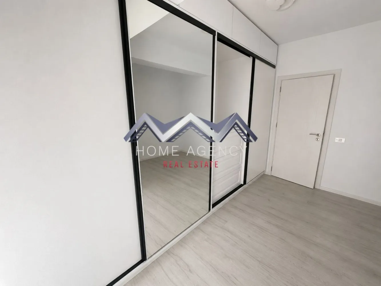 Apartament 3 camere | Otopeni central | mobilat, utilat | parcare subterană