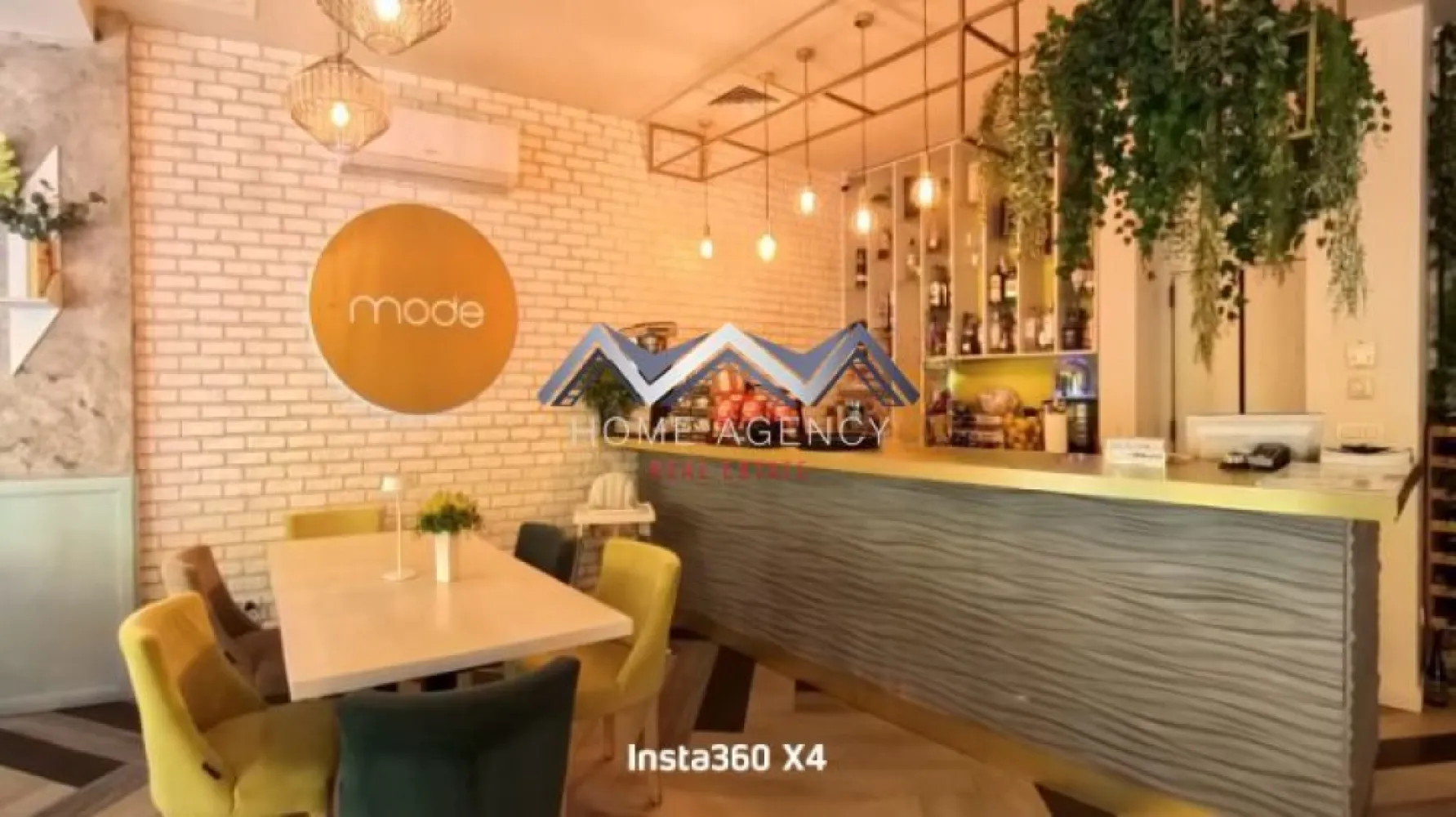 Restaurant de vânzare Otopeni ultracentral | afacere profitabilă - Oportunitate excelentă de investiție!
Vă propunem, în exclusivitate, spre vânzare, un restaurant complet mobilat și utilat, cu o reputație solidă și o activitate profitabilă, situat ultracentral în Otopeni, chiar lângă parcul central și liceul "Ioan Petruș", într-o zonă cu vad comercial intens.

Afacerea funcționează cu succes de 13 ani, având o clientelă fidelă și comenzi zilnice constante prin parteneriate cu Glovo, Tazz, Bolt Food, dar și prin platforma proprie de food delivery, prin aplicația mobilă și site. Se vinde împreună cu branding, pagini de Facebook și Instagram, flota proprie de 4 autoturisme de livrare și toate drepturile aferente.

Restaurantul dispune de o terasă (24 locuri) și un salon interior (55 locuri), recent renovate într-un concept modern, elegant și primitor – perfect pentru mese à la carte, evenimente private, petreceri corporate, nunți, botezuri, aniversări sau spectacole live.

Suprafață și facilități:
- Locație ultracentrală, cu vad excelent și chirie avantajoasă - chiar lângă parcul de la Primărie, școală, liceu
- Bucătărie complet utilată profesional, dotată cu: frigidere, congelator, lăzi frigorifice, cuptor, mese calde/reci, mașină de gheață, friteuze, aragaz, grill etc.
- Salon și bar complet echipate: mobilier modern, mese, scaune, vitrine, sistem POS, casă de marcat, sistem de supraveghere video.
- Echipamente și dotări preluate integral la vânzare, gata de folosință.
- Spațiu de depozitare la demisol.

Resurse umane și funcționare:
- Echipă formată din 9 angajați cu experiență
- Afacere funcțională și profitabilă, cu flux operațional stabil
- Fără credite sau leasing-uri active

Motivul vânzării: proprietarii își doresc mai mult timp dedicat familiei, după 13 ani de activitate continuă.

Aceasta este o ocazie rară de preluare a unei afaceri solide, cu brand format și potențial ridicat de creștere constantă, atât pe zona de evenimente, cât și pe livrare, într-o locație ultracentrală din Otopeni.

Afacere 100% funcțională, preluare imediată.
Comision 0.

Pentru detalii suplimentare și vizionări, vă stăm la dispoziție.