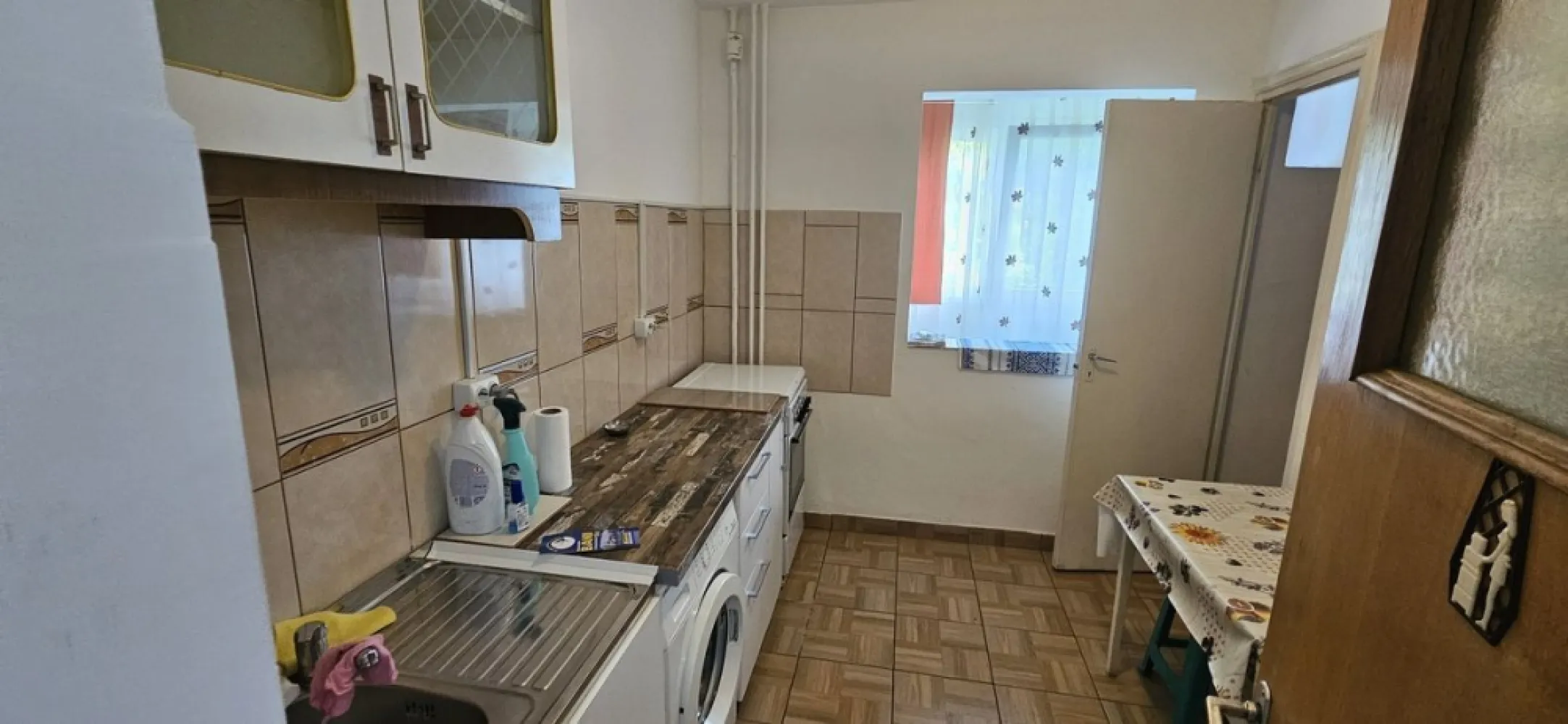 Dristor apartament 2 camere mobiliat si utilat - K Imobiliare propune pe str. Adrian Carstea apartament 2 camere, etaj 2, bloc reabilitat, mobilat si utilat