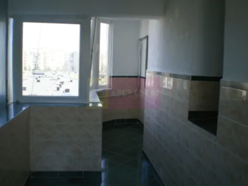 Apartament 3 camere pe bd Decebal