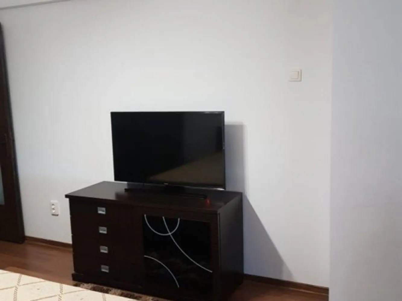 Apartament cu doua camere, mobilat si utilat - Str Tecuci, T-uri