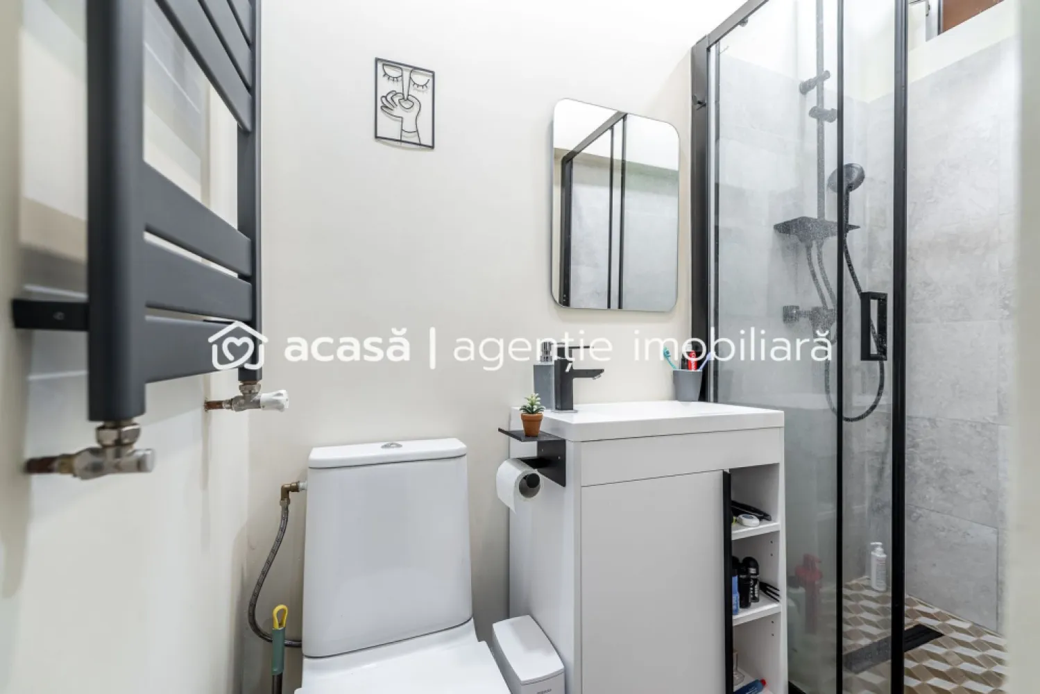 Apartament ultracentral! Preț repoziționat! 2 camere, etaj intermediar