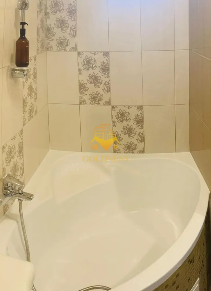 2 camere, decomandate, Ultracentral, I.C Bratianu Zona Blvd. Eroilor