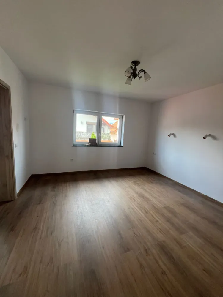 Apartament deosebit intr-o Vila, Selimbar – 150 mp + pod generos de 150 mp