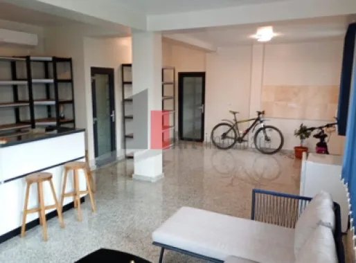 Spatiu comercial de inchiriat (+Horeca) in zona Giulesti