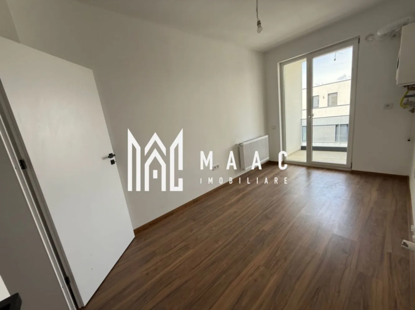 Apartament 2 camere | Etaj 2 | Balcon | Zona Pictor Brana | Loc de Parcare