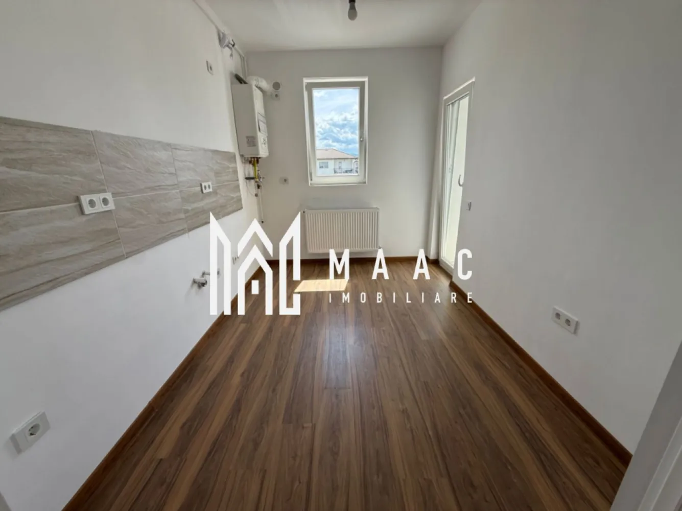 Apartament 3 camere | 77 MP | Bucătărie închisă | 2 terase | Loc de parcare