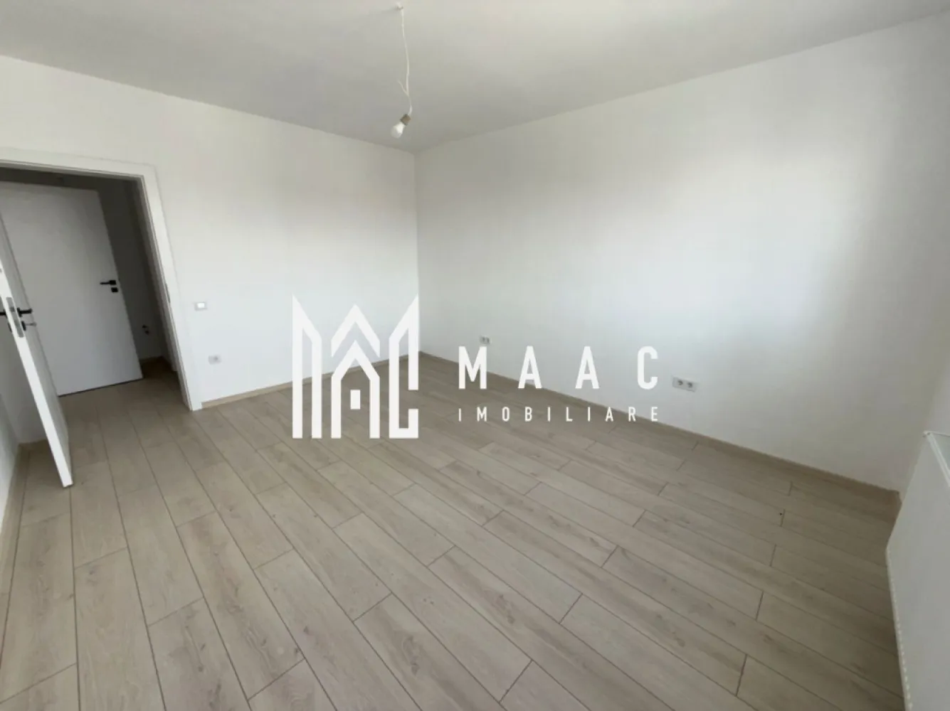 Apartament 3 Camere | 72 MP | Terasă | Parcare | Etaj 1 | Zona Pictor Brana