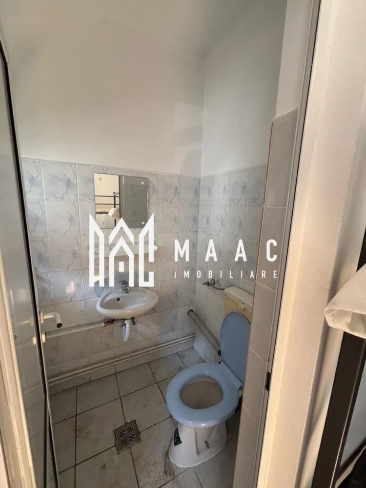 Cazare muncitori I 30 persoane I Simeria - MAAC Imobiliare va propune spre inchiriere Spațiu generos de 200 mp, situat în Simeria, ideal pentru grupuri mari, echipe de muncitori.Capacitate de cazare pentru până la 30 de persoane, cu 5 băi și bucătărie complet utilată, oferind tot confortul necesar!

Locația este excelentă: piața se află chiar lângă proprietate, restaurant vis-a-vis, iar cofetăria la parter — tot ce ai nevoie la doar câțiva pași distanță.

Preț: 200€ / luna/persoana/ toate taxele incluse(apa,curent ,gaz

Pentru mai multe detalii precizati ca ati vazut anuntul cu ID CP3097571