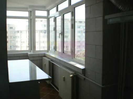 Apartament 3 camere pe bd Decebal