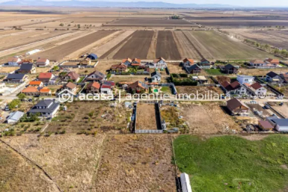 Teren de 733 mp în Livada, cu gard finalizat, Comision 0