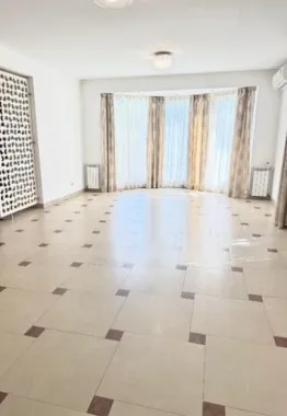 BRASADAS vinde vila cu piscină 6 cam Iancu Nicolae PIPERA.