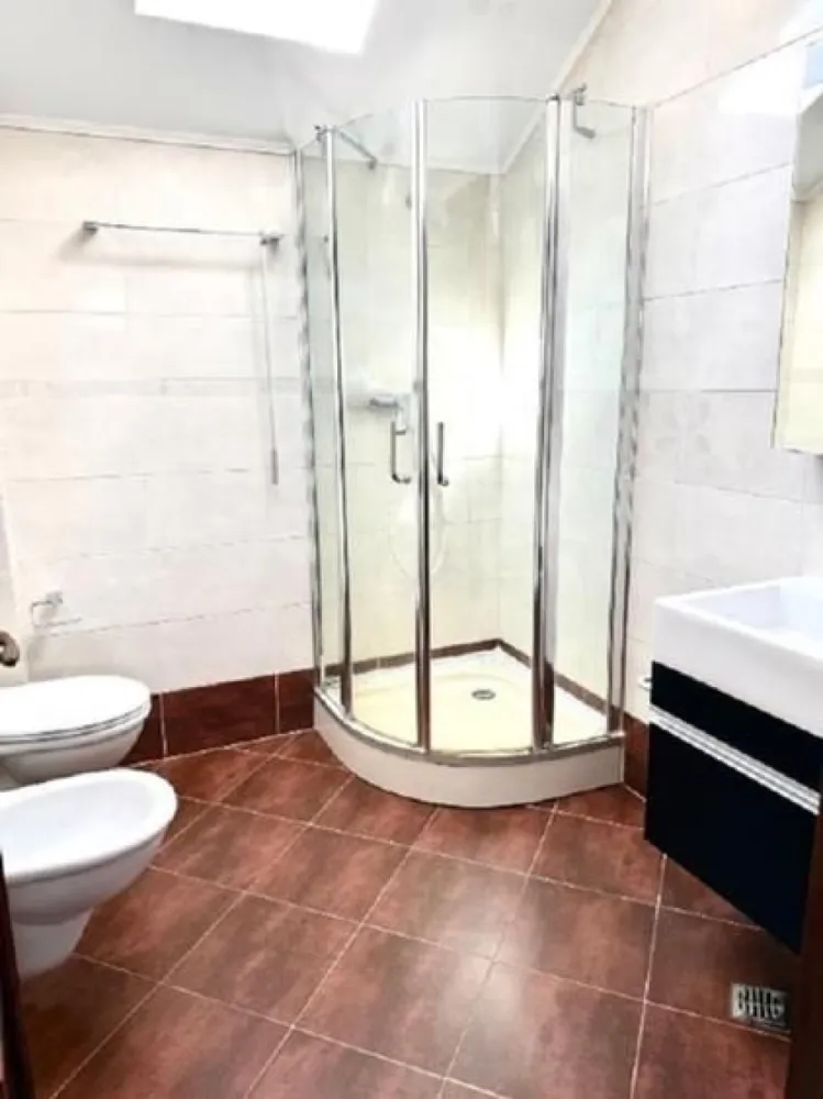 BRASADAS vinde vila cu piscină 6 cam Iancu Nicolae PIPERA.
