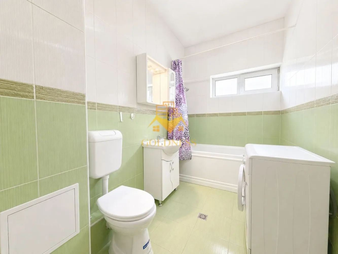 O cameră , Zorilor,UTCN, Observatorului, Sigma, Golden Tulip, UMF - GOLDNESS Imobiliare vă propune spre închiriere un apartament cu o cameră complet mobilat și utilat, la etajul 1 într-un imobil de 11 etaje, în Cartierul Zorilor.
Posibilitate de a parca in zona !
Se află în apropierea stațiilor de transport în comun, magazine, restaurante, spații verzi, farmacii, etc. 

Apartamentul este compartimentat astfel:
 - dormitor cu pat matrimonial, dressing, noptiere
 - living cu bucatarie open space complet utilată și mobilată, loc de servit masa 
 - baie cu cadă, calorifer port prosop și dulap pentru depozitare.
- balcon

Imobilul este dotat cu toate cele necesare- centrală proprie, frigider, aragaz, hotă, mașină de spălat haine, televizor, etc. 

Dacă sunteți interesați de acest apartament și doriți să îl vizionați, dar și pentru alte oferte nu ezitați să ne contactați telefonic sau prin e-mail. Vă stăm la dispoziție!
Pentru intermediere se percepe un comision de 50% din prețul chiriei!