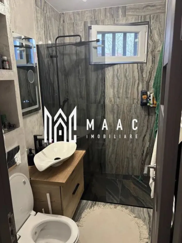 Apartament 2 camere | 58 MPU | Etaj 2 | Hipodrom 3 - MAAC Imobiliare vă propune spre vânzare un apartament cu 2 camere, confort 1, decomandat, situat la etajul 2 din 4, într-un bloc din cărămidă, aflat în curs de izolare termică. Detalii proprietate: Suprafață utilă: 58 mp Compartimentare eficientă: 2 camere Bucătărie mare, separată Baie cu geam de aerisire 2 holuri Debara / dressing Etaj: 2/4 Apartamentul se vinde mobilat Pod spațios pentru depozitare Detalii imobil: Bloc din cărămidă În curs de izolare termică Scară liniștită, cu doar 3 apartamente pe nivel Apartamentul nu este orientat către strada principală, beneficiind de liniște Avantaje zonă: 2 școli și grădiniță în apropiere Parc, magazine (Lidl, Profi), farmacii, bănci Parcări gratuite, recent amenajate Zonă bine conectată și căutată Alte informații: Apartamentul a fost renovat recent Potrivit atât pentru locuire, cât și pentru investiție Pentru mai multe detalii precizati telefonic ca ati vazut anuntul cu ID: CP2864449 }}