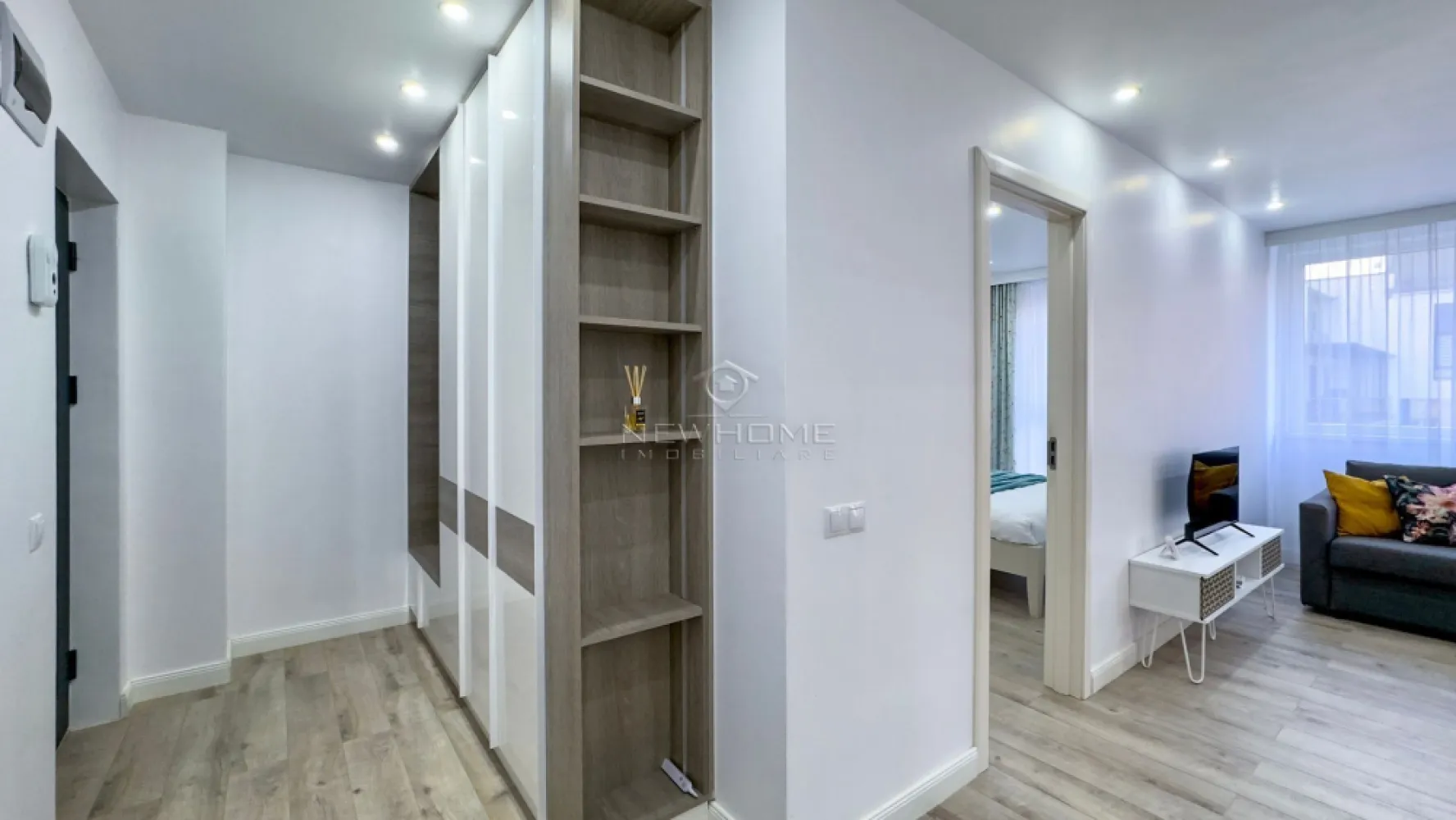 Apartament cu 3 camere de vânzare în zona Centrală