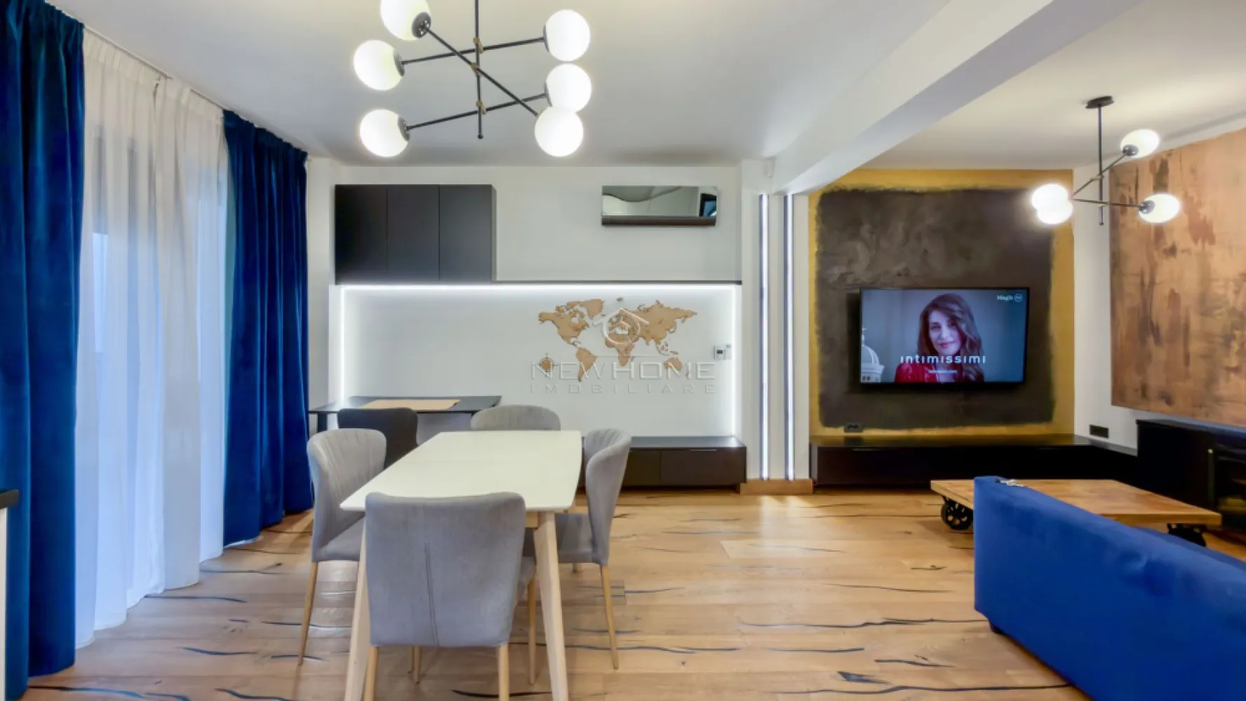 Apartament modern cu 2 camere, Luminia, Europa - NewHOME Imobiliare ofera in EXCLUSIVITATE spre inchiriere apartament premium cu 2 camere, situat in cartierul Zorilor-Europa, Str. Eugen Ionesco. Ansamblu Luminia, supraveghere video, video interfon, alei pavate, locuri de joaca amenajate.
Design deosebit, materiale de înaltă calitate. Complet mobilat și utilat: încălzire in pardoseala, aer condiționat, iluminare led, birou, tv, semineu, mașina de spălat vase, mașina de spălat haine, sistem de alarma, electrocasnice de înaltă calitate, pat reglabil electric cu telecomanda, centrala termică proprie cu termostate, dressing amenajat in dormitor, respectiv in living, loc machiaj, dulap de pantofi etc. 54 mp utili + 8 terasa.
Orientare sudica, parter deasupra garajului subteran. In pret este inclus loc de parcare subteran. Exclus fumatul in interior, nu este pet friendly :(. Exclus escorte. Se percepe garanție in cuantumul unei chirii.
Pentru mai multe informatii si pentru a programa o vizionare, contactati-ne cu incredere!