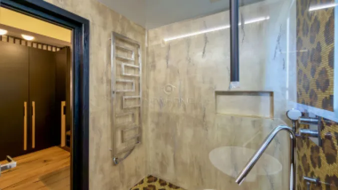 Apartament modern cu 2 camere, Luminia, Europa