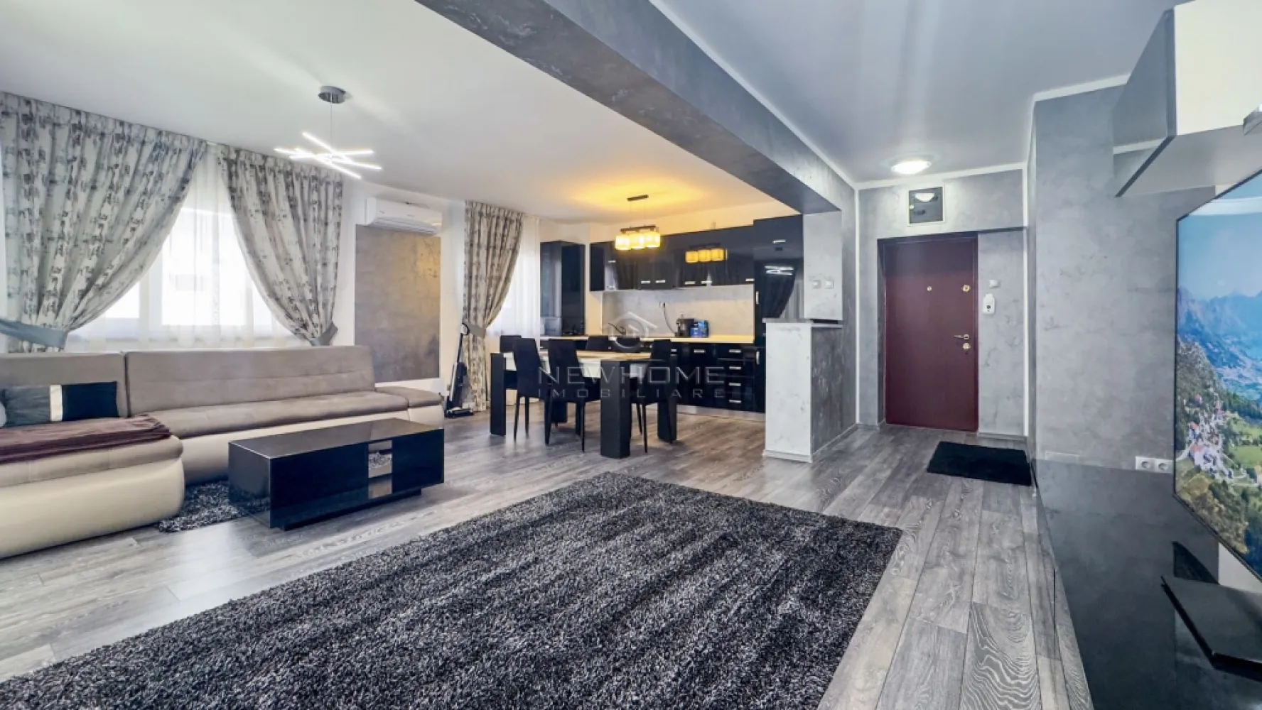 Apartament 3 camere 90 mp, 20 mp terasa, 90 mp gradina - NewHOME Imobiliare ofera in EXCLUSIVITATE spre vanzare, apartament modern cu 3 camere, situat in cartierul Buna Ziua intr-o zona linistita. Apartamentul este amplasat la parterul inalt al unui imobil construit in anul 2015. Compus din: hol, living openspace impreuna cu bucatariea, 2 dormitoare, 2 bai, 2 balcoane, se poate achiziționa și loc de PARCARE subteran, boxa pentru depozitare la prețul de 15.000 euro. Dispune de suprafata utila de 90 mp, 20 mp terase, 90 mp de gradina. Pentru confortul Dvs. se vinde complet mobilat/utilat, dotat cu centrala termica proprie, AER conditionat, electrocasnice de calitate. Avand in vedere poziția si avantajele zonei este una de mare interes, fiind in apropire de transport in comun, magazine alimentare, farmacii, banci etc. Pentru mai multe informatii si pentru a programa o vizionare, contactati-ne cu incredere!