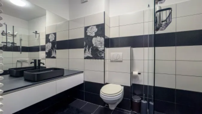 Apartament 3 camere 90 mp, 20 mp terasa, 90 mp gradina