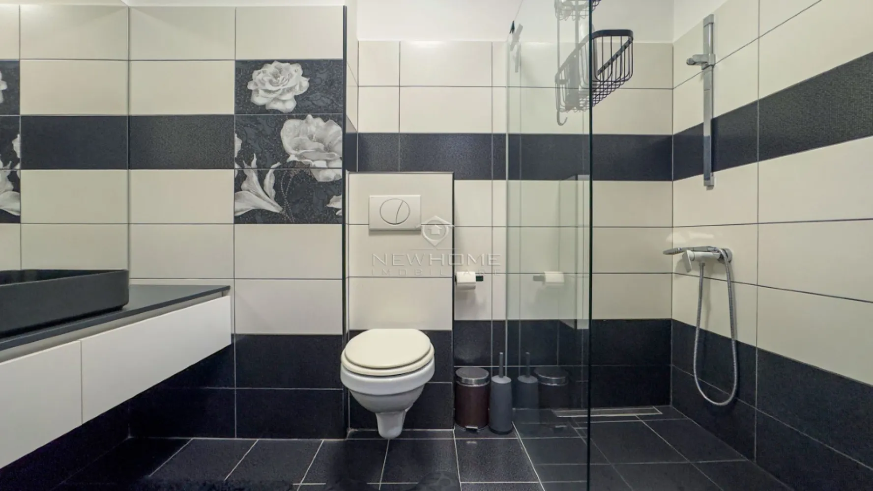 Apartament 3 camere 90 mp, 20 mp terasa, 90 mp gradina