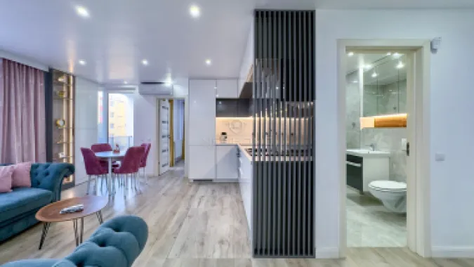 Apartament cu 3 camere de vânzare în zona Centrală