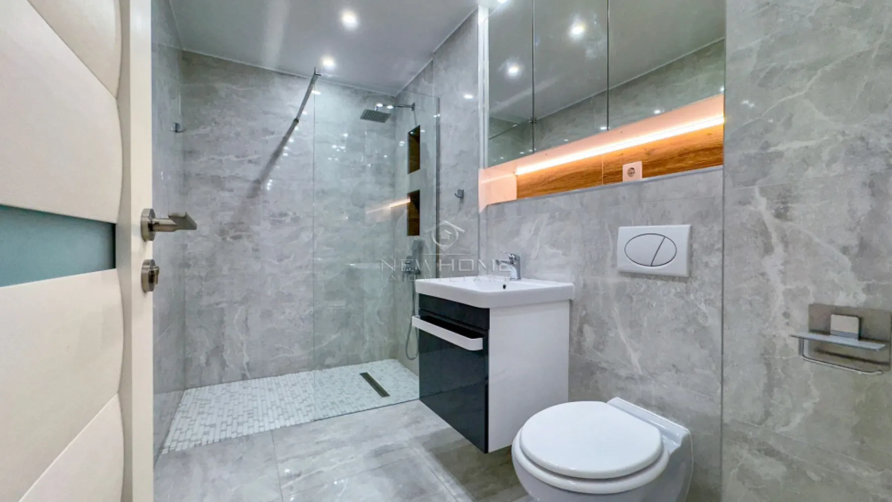 Apartament cu 3 camere de vânzare în zona Centrală