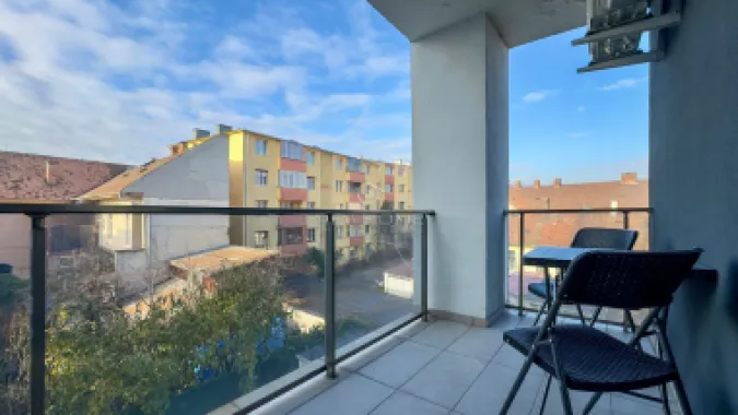 Apartament cu 3 camere de vânzare în zona Centrală