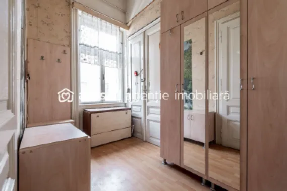 Apartament 98 mp pe bulevardul Decebal, fatada renovata Comision 0