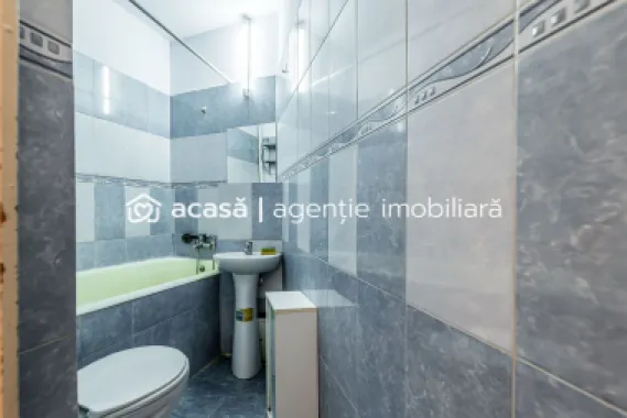 Apartament 98 mp pe bulevardul Decebal, fatada renovata Comision 0