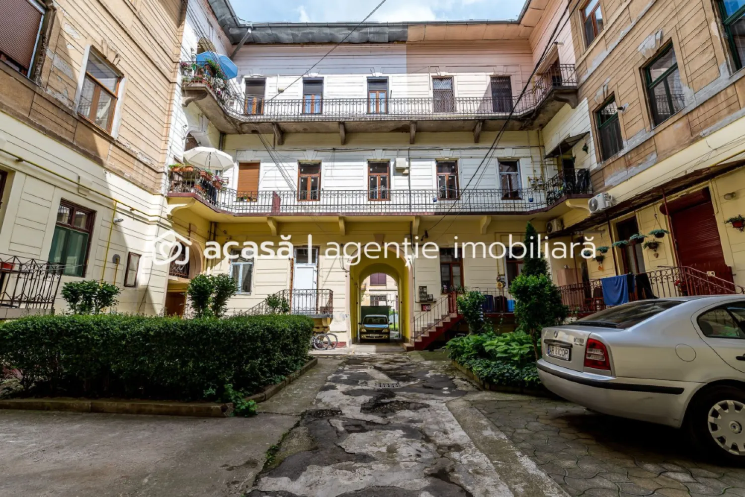 Apartament 98 mp pe bulevardul Decebal, fatada renovata Comision 0