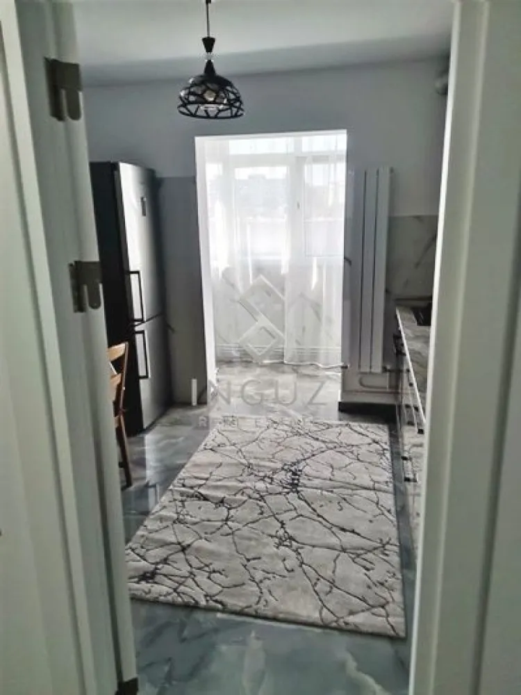 Apartament 2 camere de închiriat – Dristor, Sector 3 - Apartament 2 camere de închiriat – Dristor, Sector 3 ⬇️ العربية ⬇️
600 € / lună | 51 mp | etaj 4

Apartament decomandat de 2 camere, situat în zona Dristor, pe Aleea Buteica Marius Emanoil nr. 2, Sector 3, la aproximativ 10 minute de mers pe jos de metrou.
Locuința este modernă, bine compartimentată și pregătită pentru mutare imediată.

• 51 mp
• Etaj 4 din 8
• Compartimentare decomandată
• Centrală proprie
• Bloc cu 2 lifturi
• Foarte aproape de Kaufland Mihai Bravu
• Zonă liniștită și accesibilă

Acces rapid către metrou, magazine și mijloace de transport.
Pentru mai multe detalii sau vizionare, vă rugăm să ne contactați.

شقة غرفتين للإيجار – دريستور، القطاع 3
600 € / شهر | 51 متر مربع | الطابق 4

شقة مميزة مكونة من غرفتين منفصلتين، تقع في منطقة دريستور على شارع
Aleea Buteica Marius Emanoil Nr. 2 – القطاع 3، وتبعد حوالي 10 دقائق مشيًا عن المترو.

الشقة حديثة، عملية، وجاهزة للسكن فورًا.

• 51 متر مربع
• الطابق 4 من 8
• تقسيم منفصل
• تدفئة مركزية خاصة
• البناء يحتوي على مصعدين
• قريبة جدًا من Kaufland Mihai Bravu
• منطقة هادئة وممتازة

موقع جيد مع وصول سريع إلى المترو والمحال التجارية ووسائل النقل.
للمزيد من التفاصيل أو لتحديد موعد للمعاينة، يرجى التواصل معنا.

Inguz Real Estate
📱 +40 774 017 567 (WhatsApp)
📱 +40 724 922 092
✉️ info.inguzrealestate.com