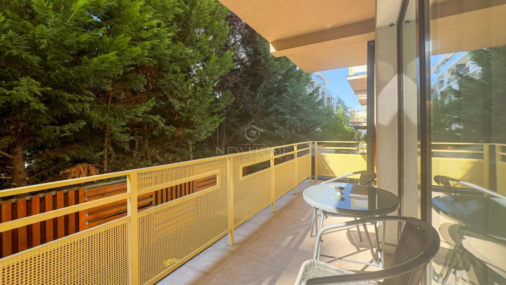 Apartament 3 camere 90 mp, 20 mp terasa, 90 mp gradina