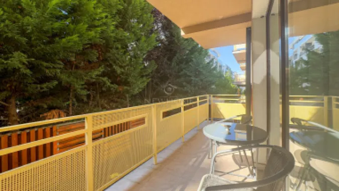 Apartament 3 camere 90 mp, 20 mp terasa, 90 mp gradina