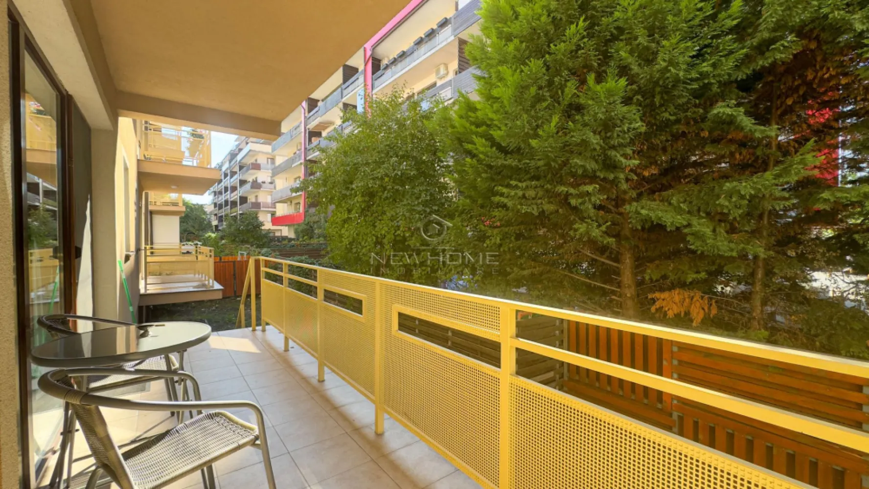 Apartament 3 camere 90 mp, 20 mp terasa, 90 mp gradina