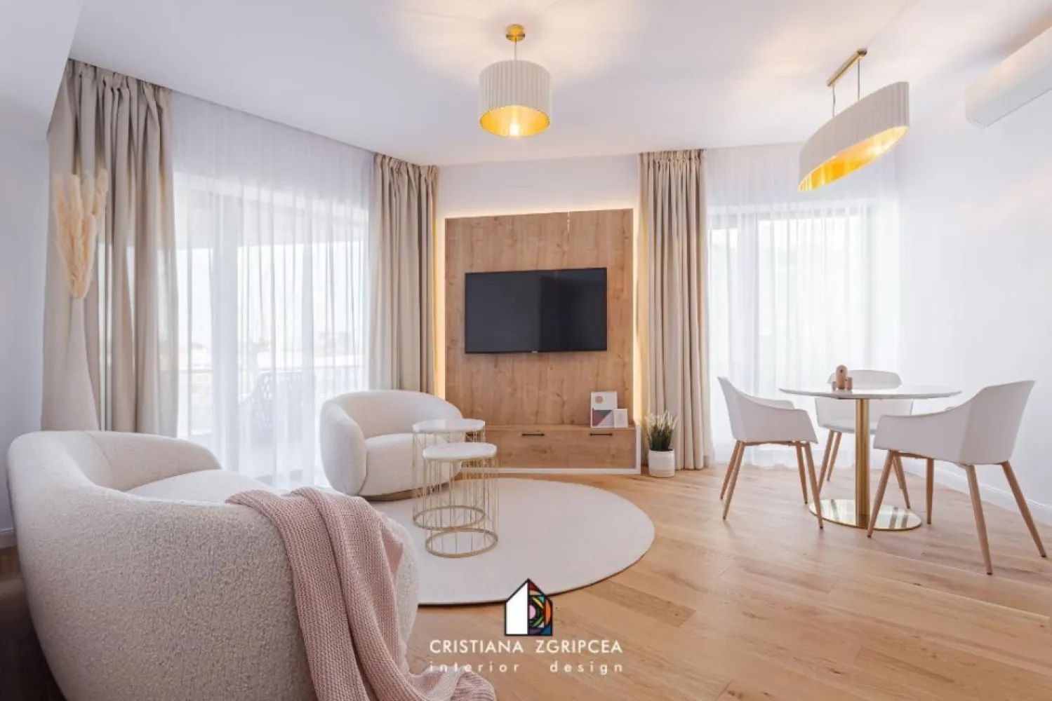 BRASADAS închiriază ap 2 cam PARKVEIEW HERASTRAU. - Agenția imobiliara BRASADAS închiriază apartament MOBILAT cu doua camere situat in PARKVEIEW HERASTRAU construit in 2021.
Pentru mai multe oferte accesați : www.brasadas.com.