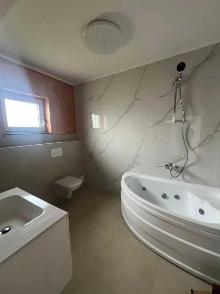 Apartament deosebit intr-o Vila, Selimbar – 150 mp + pod generos de 150 mp