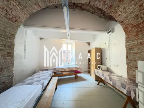 Casa ultracentrală cu potențial mixt – 1285 mp, acces dublu