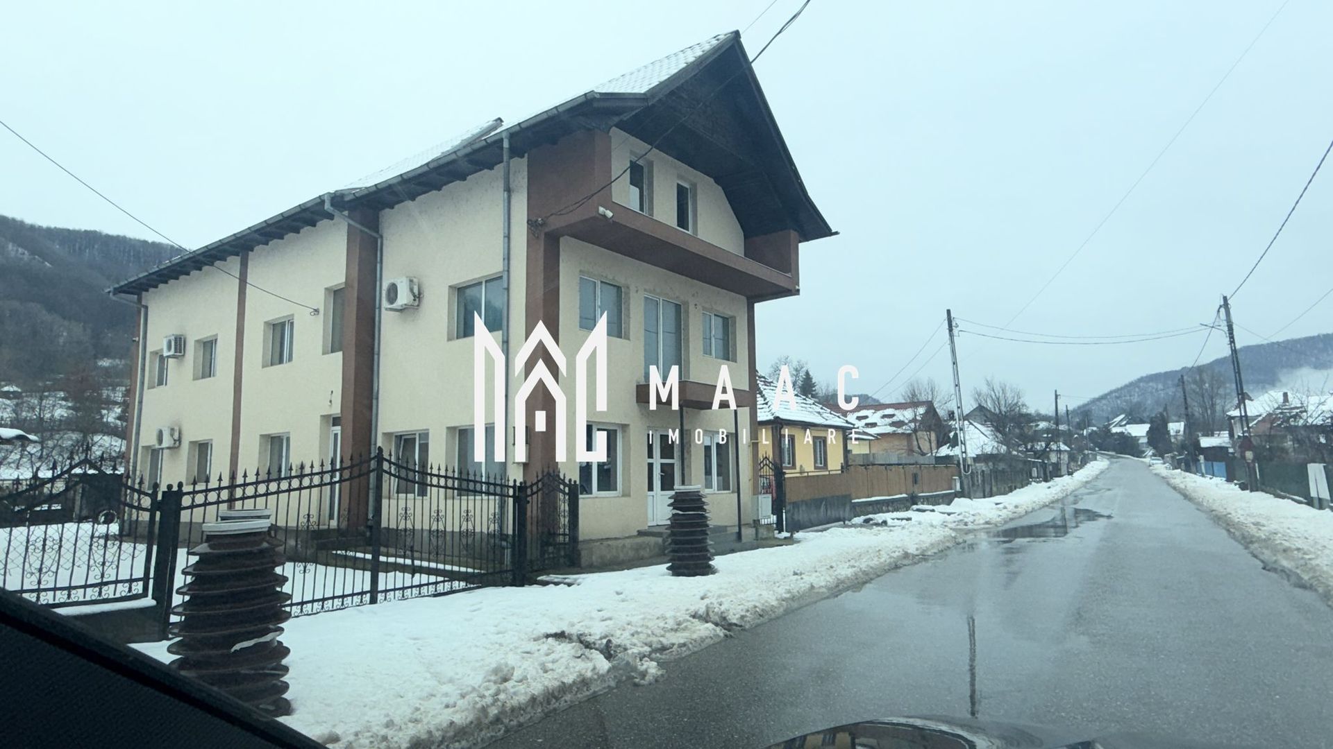 Vila | P+2 | Magazin | Pausesti-Maglasi | Cheia