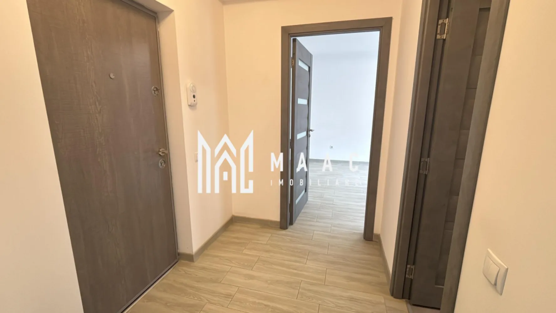 Apartament 2 camere | 42 MPU | Parter | Parcare | Balcon | Doamna Stanca