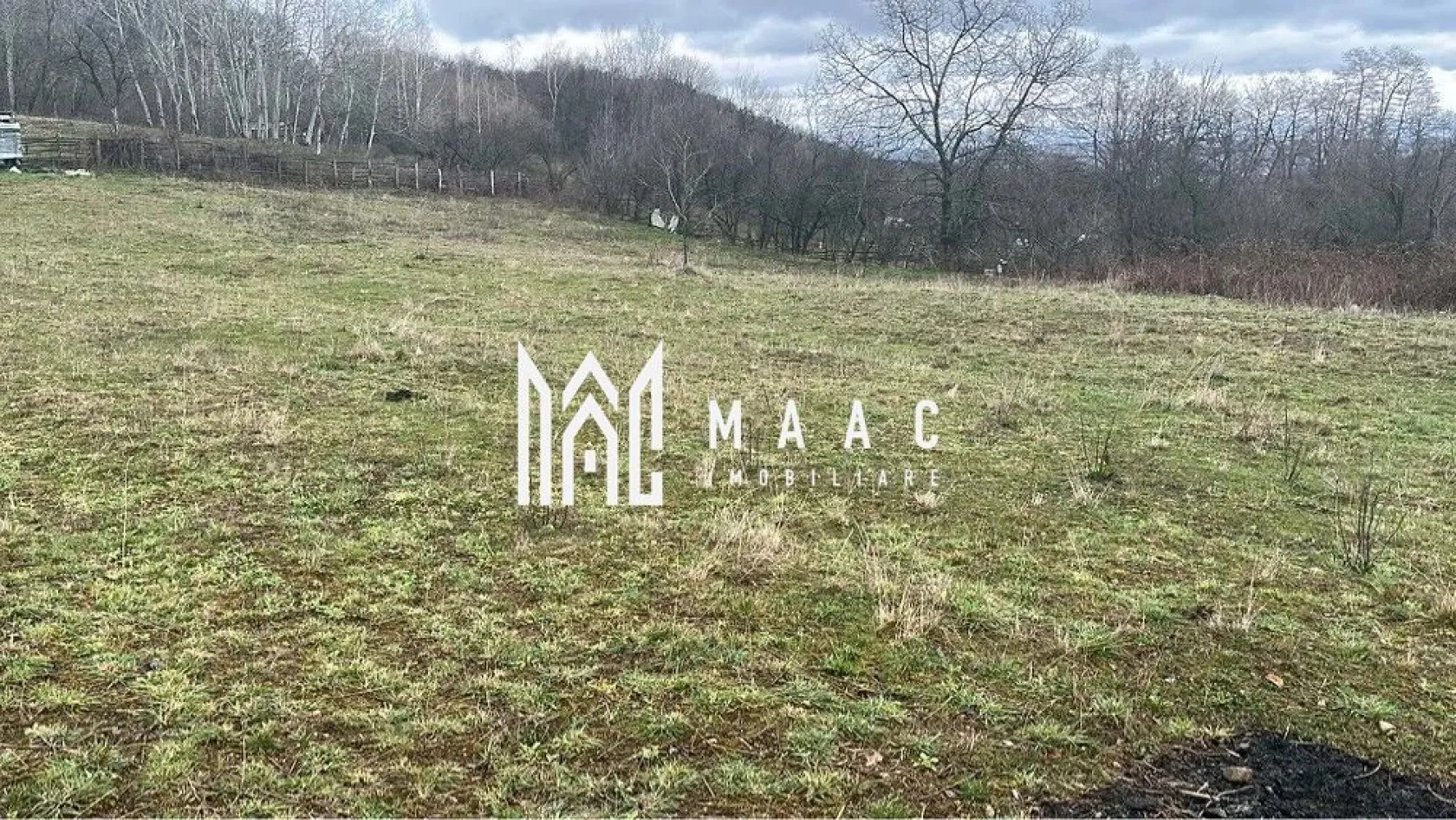 Teren Vladesti | 2311 mp | Intravilan +extravilan | - MAAC Imobiliare vă propune spre vânzare un teren situat în Vlădești – Vâlcea, într-o zonă liniștită și apreciată, ideală pentru construcția unei locuințe, investiție sau dezvoltare pe termen lung. Proprietatea beneficiază de o suprafață totală de 2311 mp, având atât teren intravilan, cât și extravilan, oferind multiple posibilități de utilizare.
Poziționarea terenului oferă un cadru natural plăcut, liniște și acces facil către oraș, fiind alegerea potrivită pentru cei care își doresc spațiu, intimitate și potențial de dezvoltare.
Caracteristici:
Teren situat în Vlădești – Vâlcea
Suprafață totală de 2311 mp
Categorie mixtă: intravilan + extravilan
Zonă liniștită și aerisită
Ideal pentru construcție sau investiție
Acces facil către oraș
Avantaje:
Potențial excelent pentru dezvoltare
Cadru natural și liniștit
Posibilitate de amenajare locuință sau casă de vacanță
Acces rapid către principalele puncte de interes
Suprafață generoasă
Pentru mai multe informații și programarea unei vizionări, echipa MAAC Imobiliare vă stă la dispoziție. ID 3095493