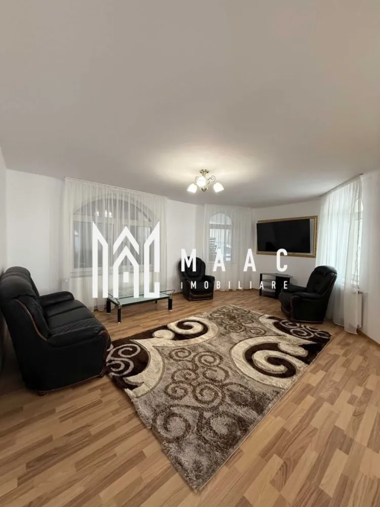 Casă | 4 camere | 240 MPU | Acces auto | Mediaș - MAAC Imobiliare vă propune spre vânzare o casa deosebita , situata in Medias. Localizare Casa este situată într-o zona verde și foarte liniștită, cu acces facil către oraș, dar ferită de aglomerație. Proximitatea pădurii oferă un cadru natural deosebit, ideal pentru relaxare și activități în aer liber. Descriere generală Proprietatea a fost construită în anul 2010 și se remarcă printr-o compartimentare practică, suprafețe generoase și finisaje de calitate. Regim de înălțime: Parter + Etaj + Mansardă Suprafață utilă: 240 mp Suprafață teren: 500 mp Casa este complet mobilată și utilată, fiind pregătită pentru mutare imediată. Compartimentare Parter: Living spațios, luminos Zonă de dining Bucătărie complet utilată Baie cu dus exterior si geam pentru aerisire naturala Cameră tehnică Etaj: 3 dormitoare 1 birou Baie cu cada de dus si geam pentru aerisire naturala Terasă generoasă, care înconjoară casa Mansardă: Spațiu nefinisat, ce poate fi amenajat în funcție de nevoile viitorului proprietar (dormitoare suplimentare, zonă de relaxare, hobby room etc.) Curte pavată, ideală pentru relaxare și parcare Teren împrejmuit cu gard zidit, înalt, oferind intimitate și siguranță Garaj foarte spațios, cu capacitate pentru mai multe autoturisme Izolație exterioară + tencuială decorativă stucco Centrală termică pe gaz Centrală termică pe lemne – eficiență și costuri reduse Construcție solidă, bine întreținută Zonă premium, aproape de pădure Curte mare și garaj spațios Pentru mai multe informații sau pentru programarea unei vizionări contactati echipa MAAC Imobiliare , specificanD ID anunt : CP2851566 }}