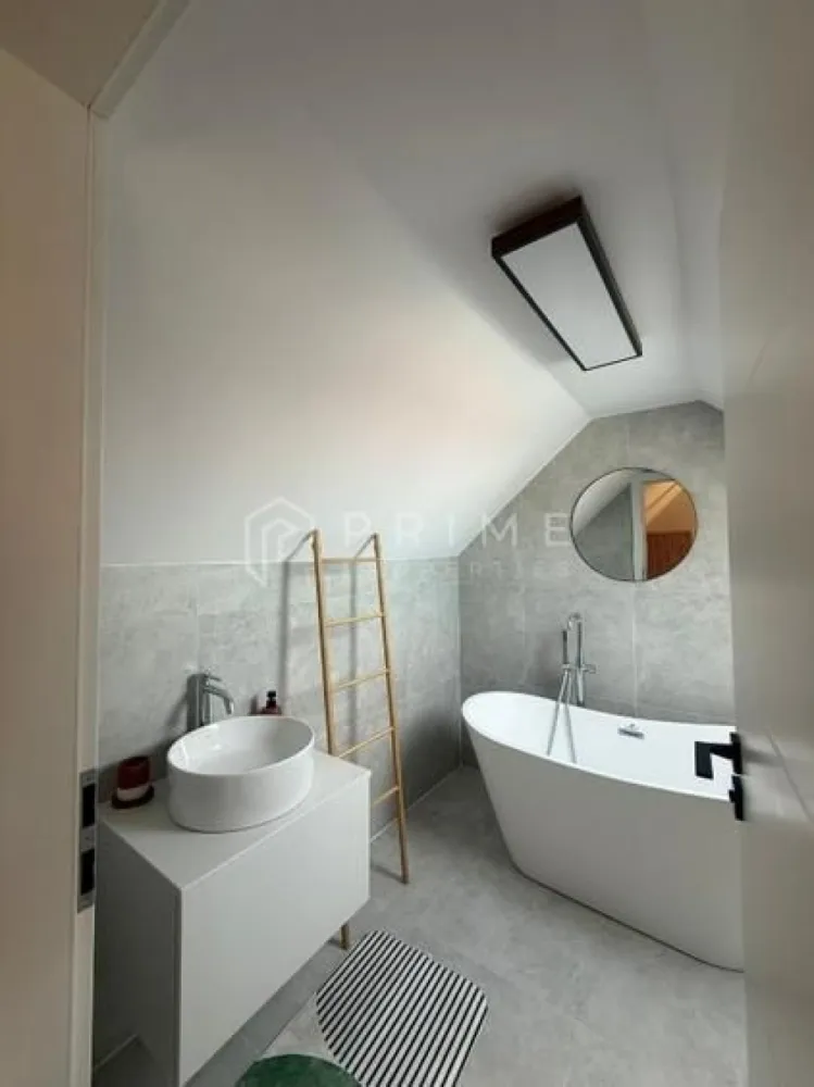 Casă de închiriat complet renovată I Gheorghe Doja I Târgu Mureș
