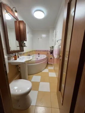 Superoferta ,4 camere Mall Vitan
